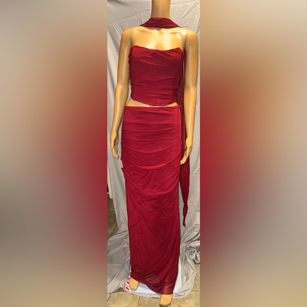 3 Piece Strapless Tube Top Maxi Skirt Set in Burgundy